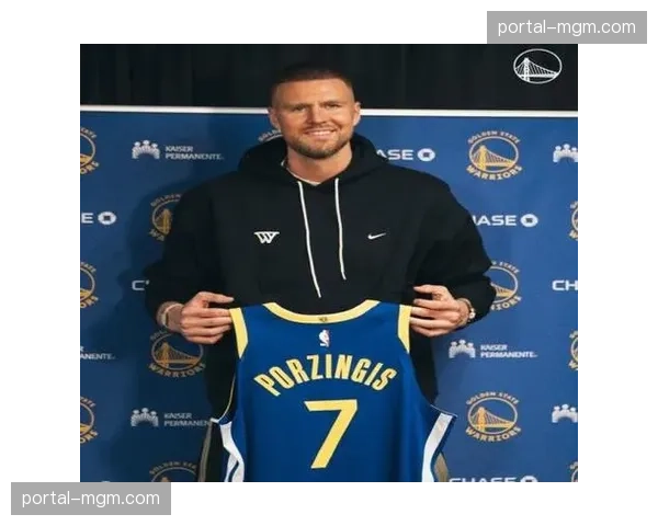 波尔津吉斯完成对抗训练，科尔为其设立全新战术体系